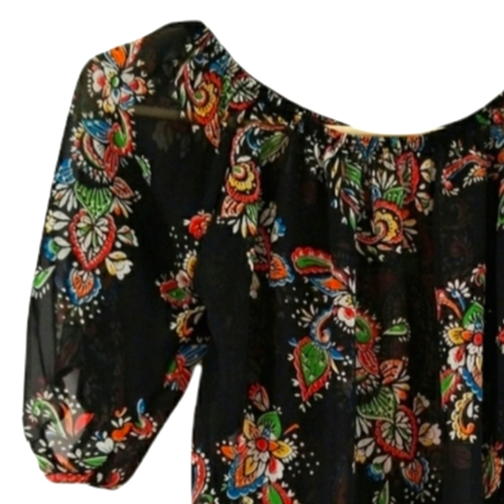 Tobi Semi-Sheer Floral & Paisley short sleeve Crop Top black & multicolor design